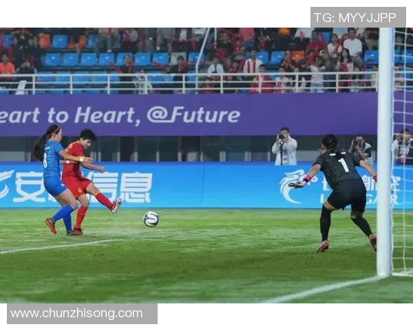 亚运会特别报道：南京足球队拼搏历程与荣耀时刻的背后故事